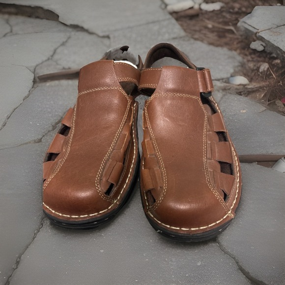 GBX Other - GBX Men's Cancun Sandals Size 10 M